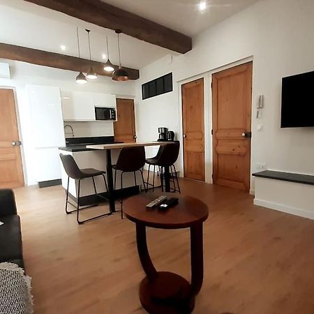 Classe 4 Etoiles - Cybele - Centre Ville 2 Chambres, Cour Privative Et Garage 维也纳 外观 照片