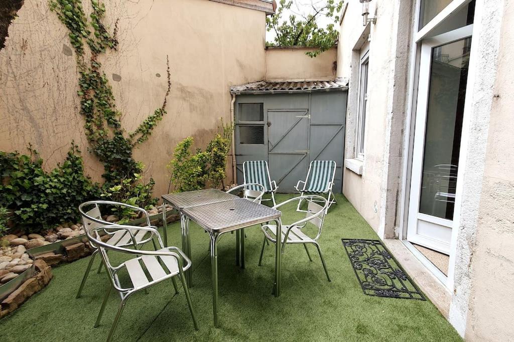 Classe 4 Etoiles - Cybele - Centre Ville 2 Chambres, Cour Privative Et Garage 维也纳 外观 照片
